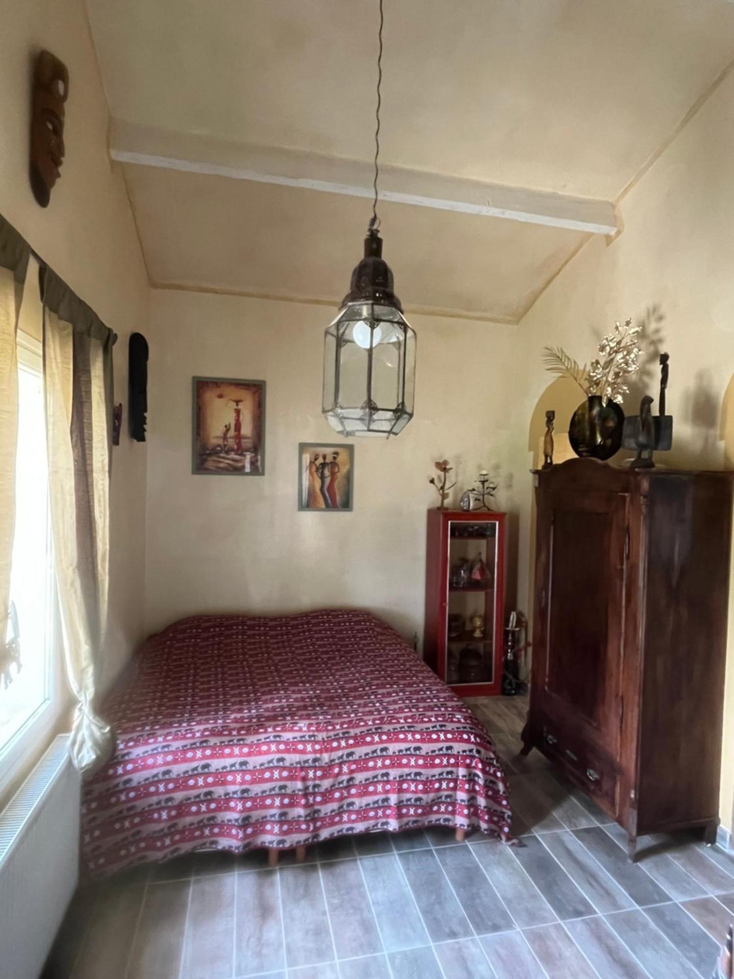 Chambre D'Hotes La Tour-dʼAigues Dış mekan fotoğraf